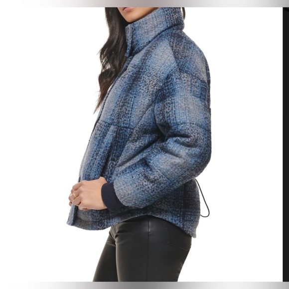 NEW LEVI’S - Plaid Puffer Jacket with Drawstring for Waist Cinch - Picture 2 of 8